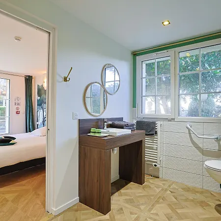 Hotel Manoir'hastings 2*