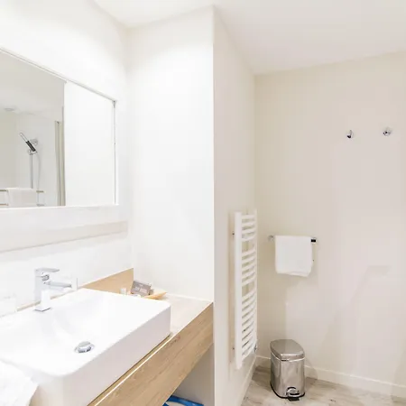 Manoir'hastings Hotell 3*